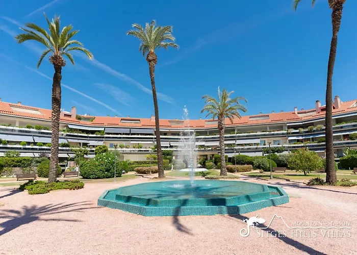 Parc Del Mar In Very Near סיטגס