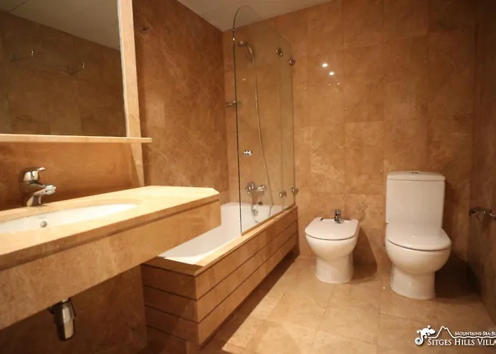 Parc Del Mar In Very Near דירה סיטגס