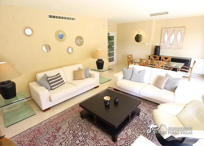 Parc Del Mar In Very Near * סיטגס