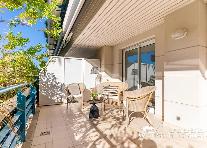 Parc Del Mar In Very Near סיטגס